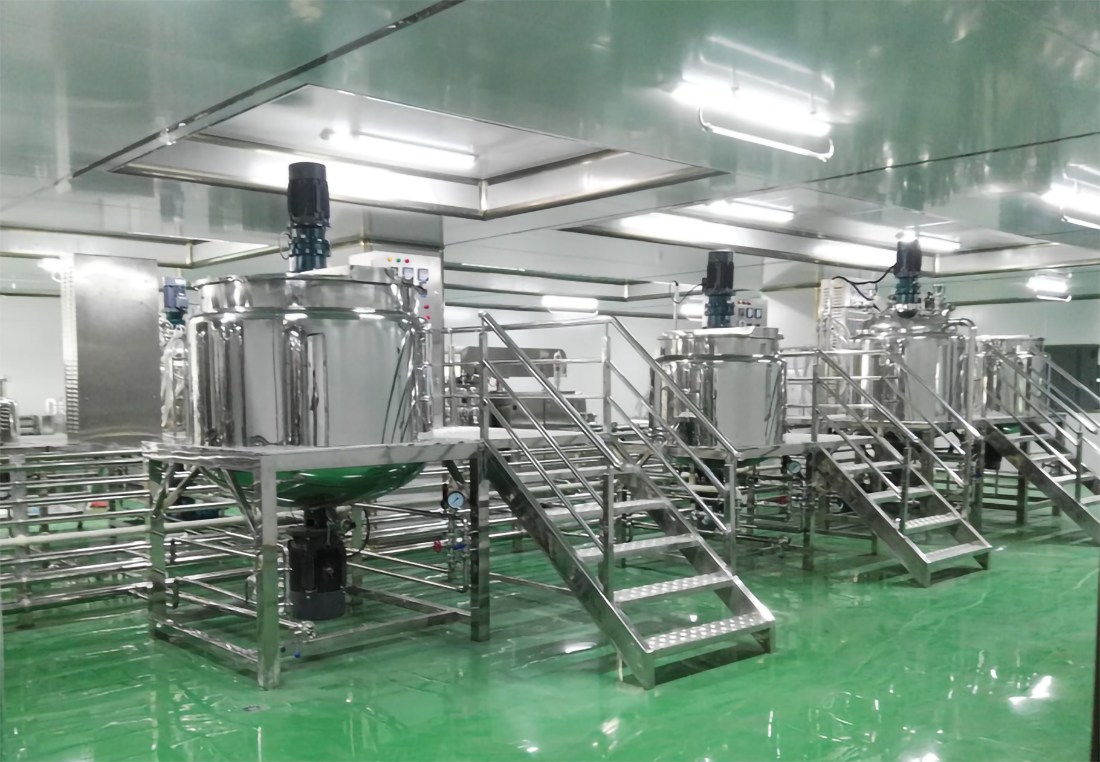 采用高剪切渦流式乳化攪拌機（jī）